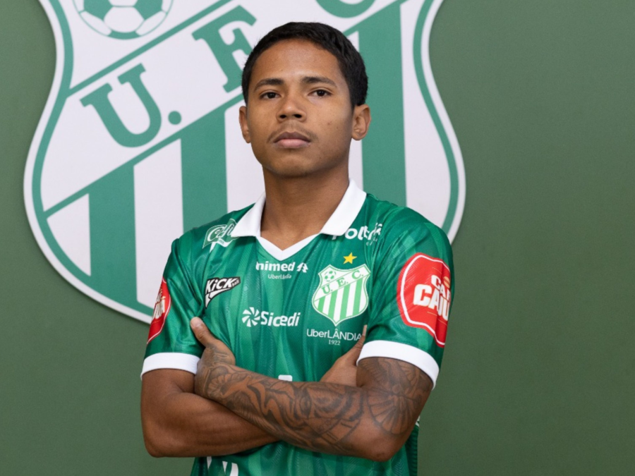 Uberlândia anuncia o atacante Roger Modesto para a sequência da Série D